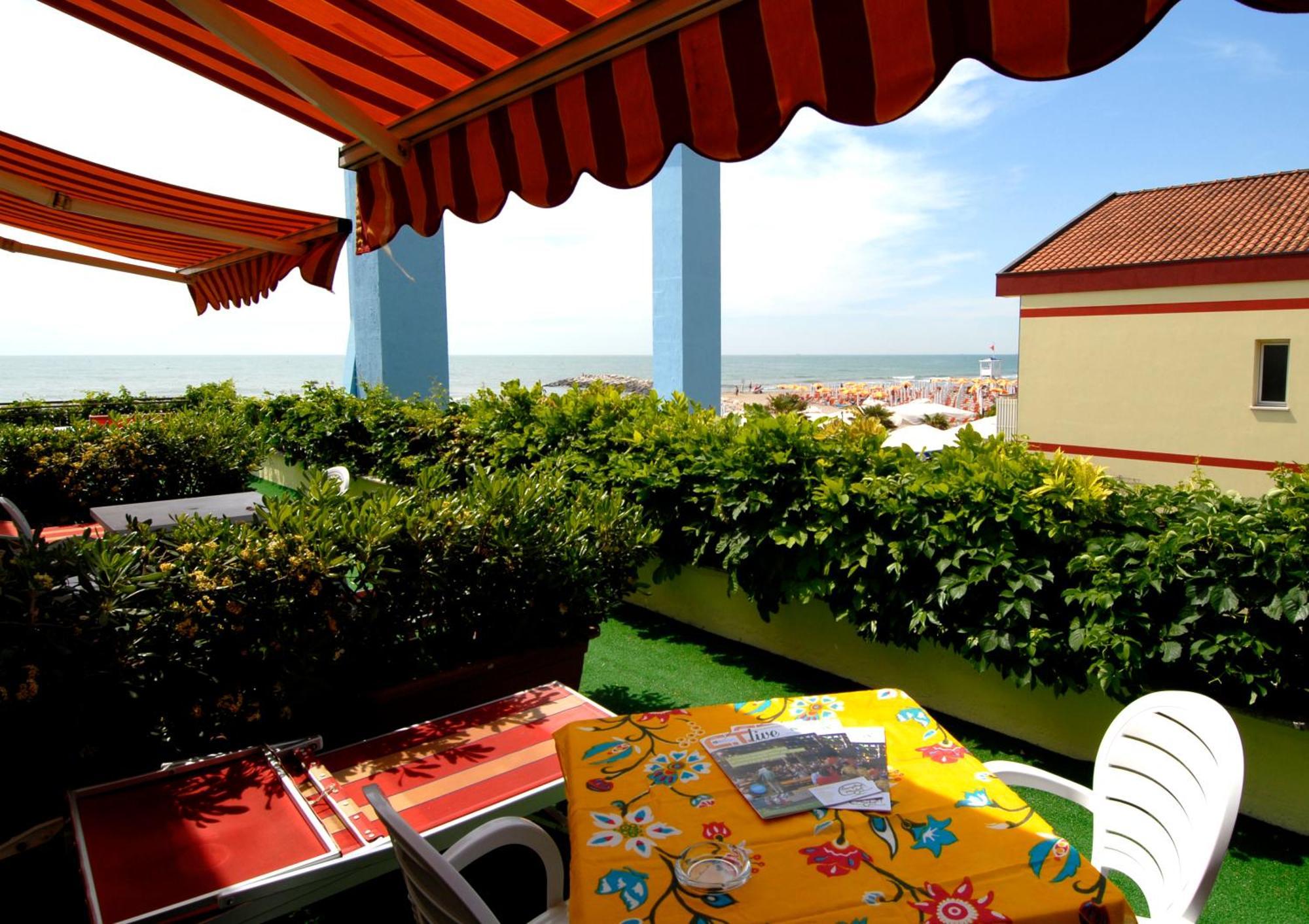 Hotel Righetto Fronte Mare Каваллино Экстерьер фото