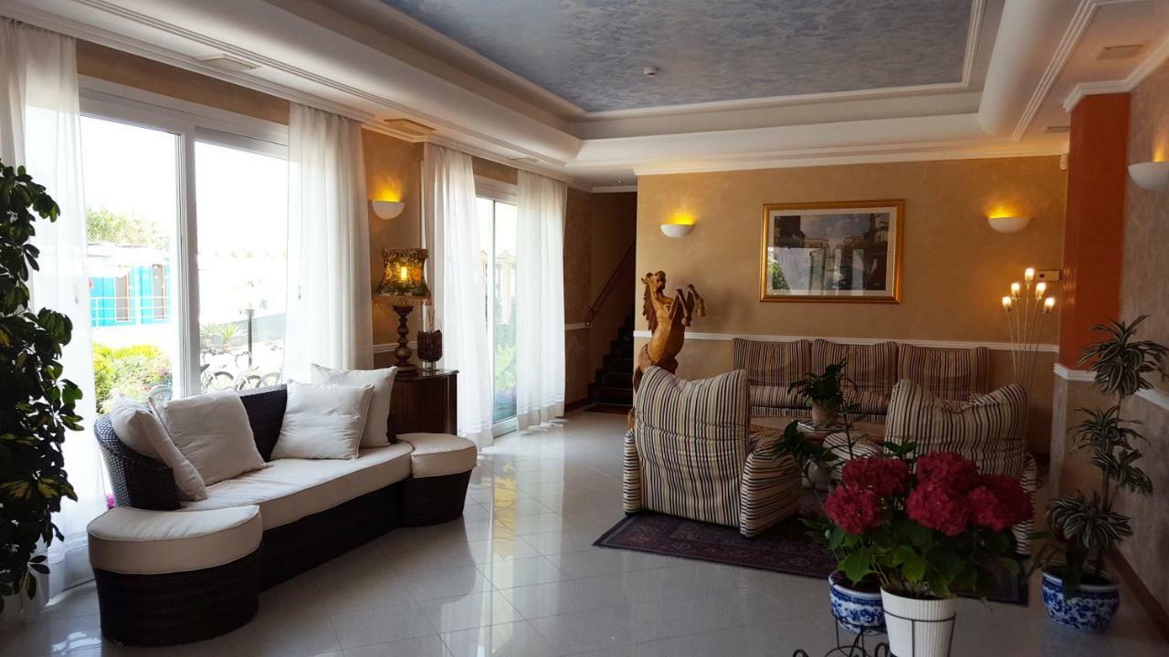 Hotel Righetto Fronte Mare Каваллино Экстерьер фото