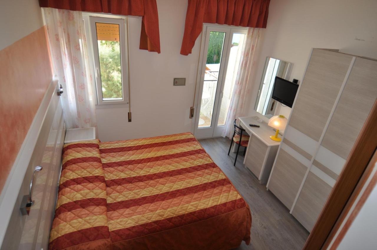 Hotel Righetto Fronte Mare Каваллино Экстерьер фото
